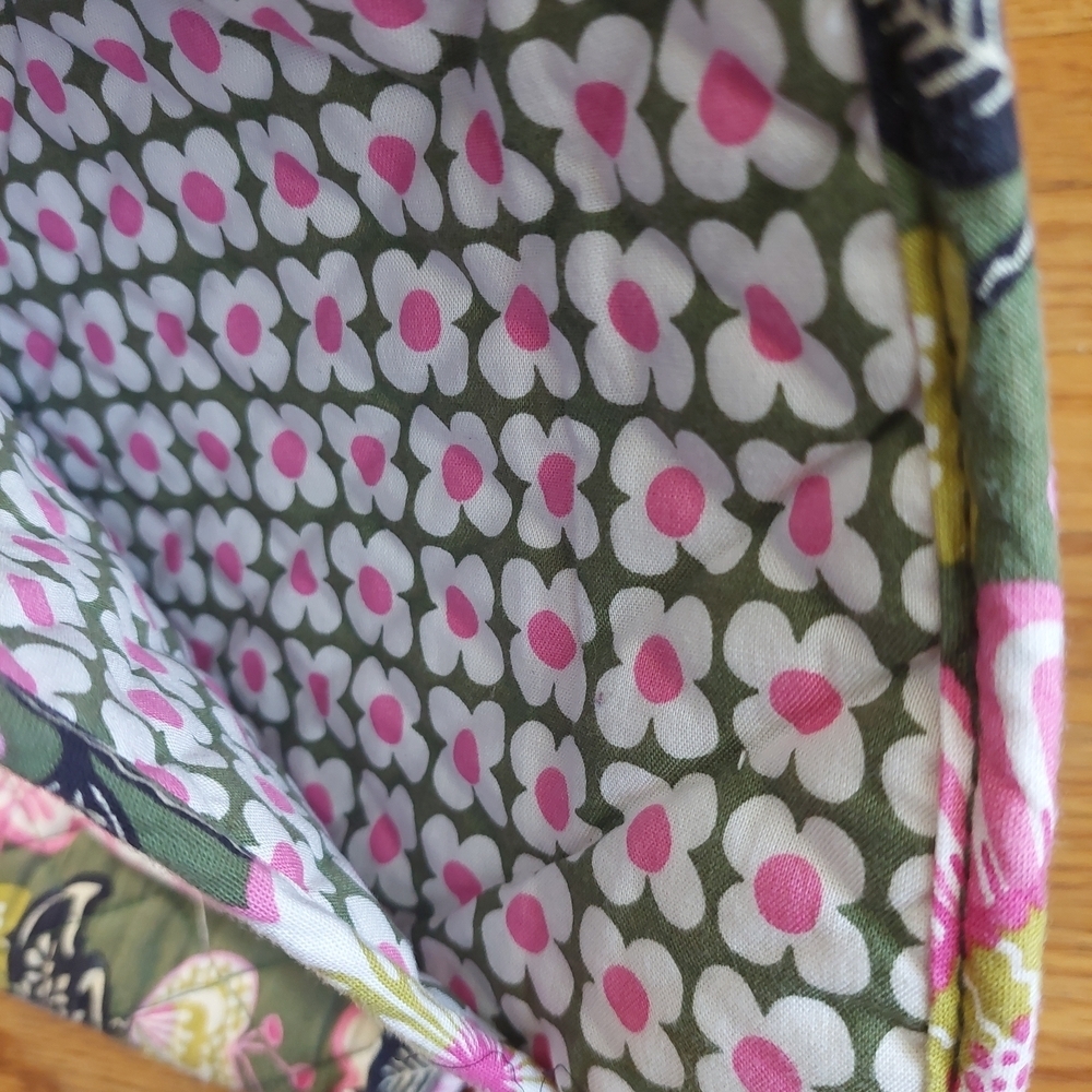 Vera BRADLEY Quilted Oven Mitt and Pot Holder Set ( Bag D) - Picture 6 of 6